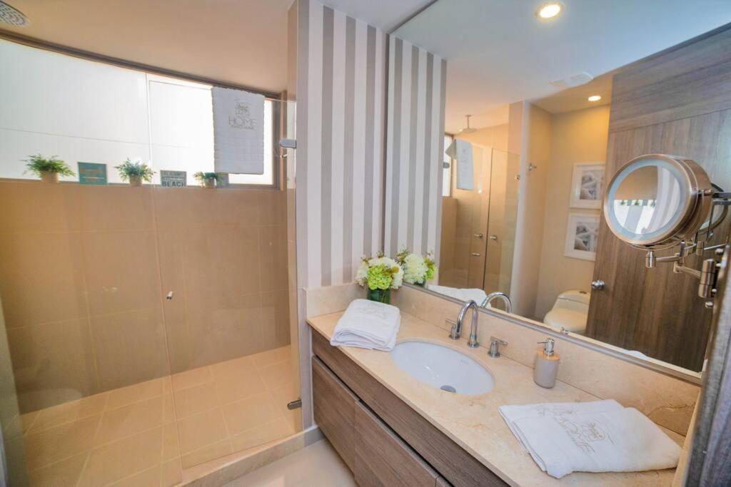 Luxury Beachfront - Morros *